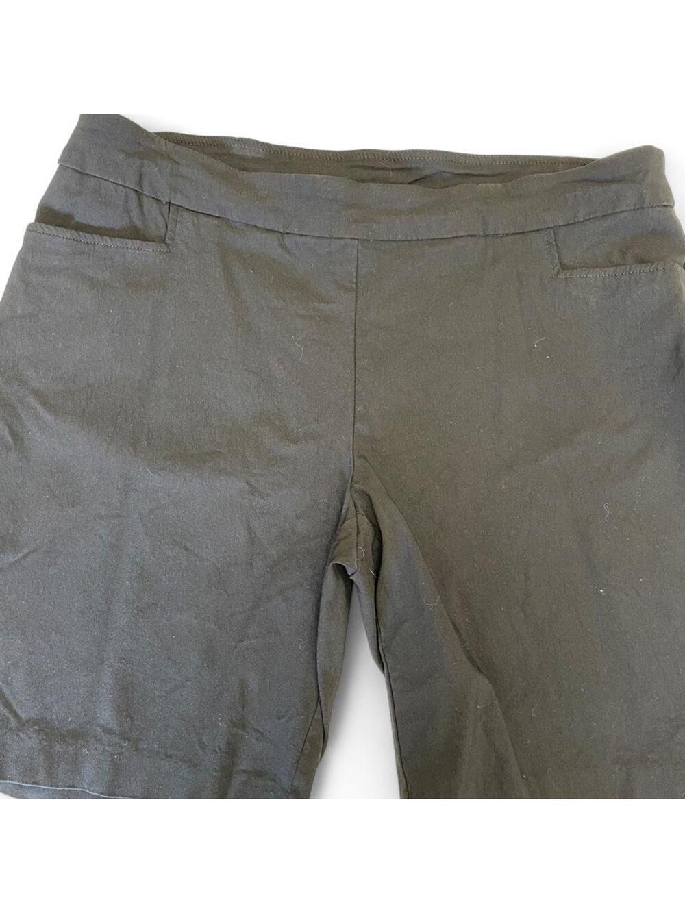 Black shorts with pockets size